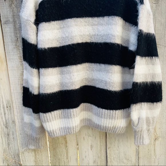 Easel Los Angeles Striped Bohemian Casual Sweater Size Large - Picture 10 of 16
